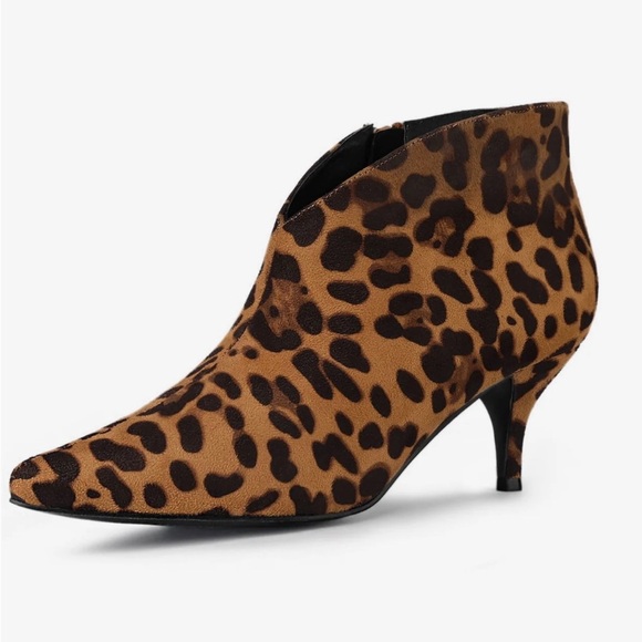 Allegra K Chic Leopard Pointy Toe Kitten Heels in size. Only worn a few times ! - Picture 1 of 10